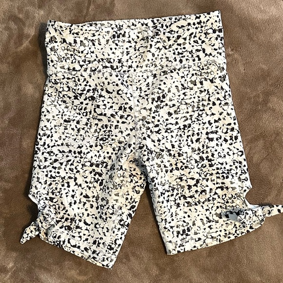 ☀️ Old Navy Powersoft Shorts Bundle ☀️ - Picture 3 of 5